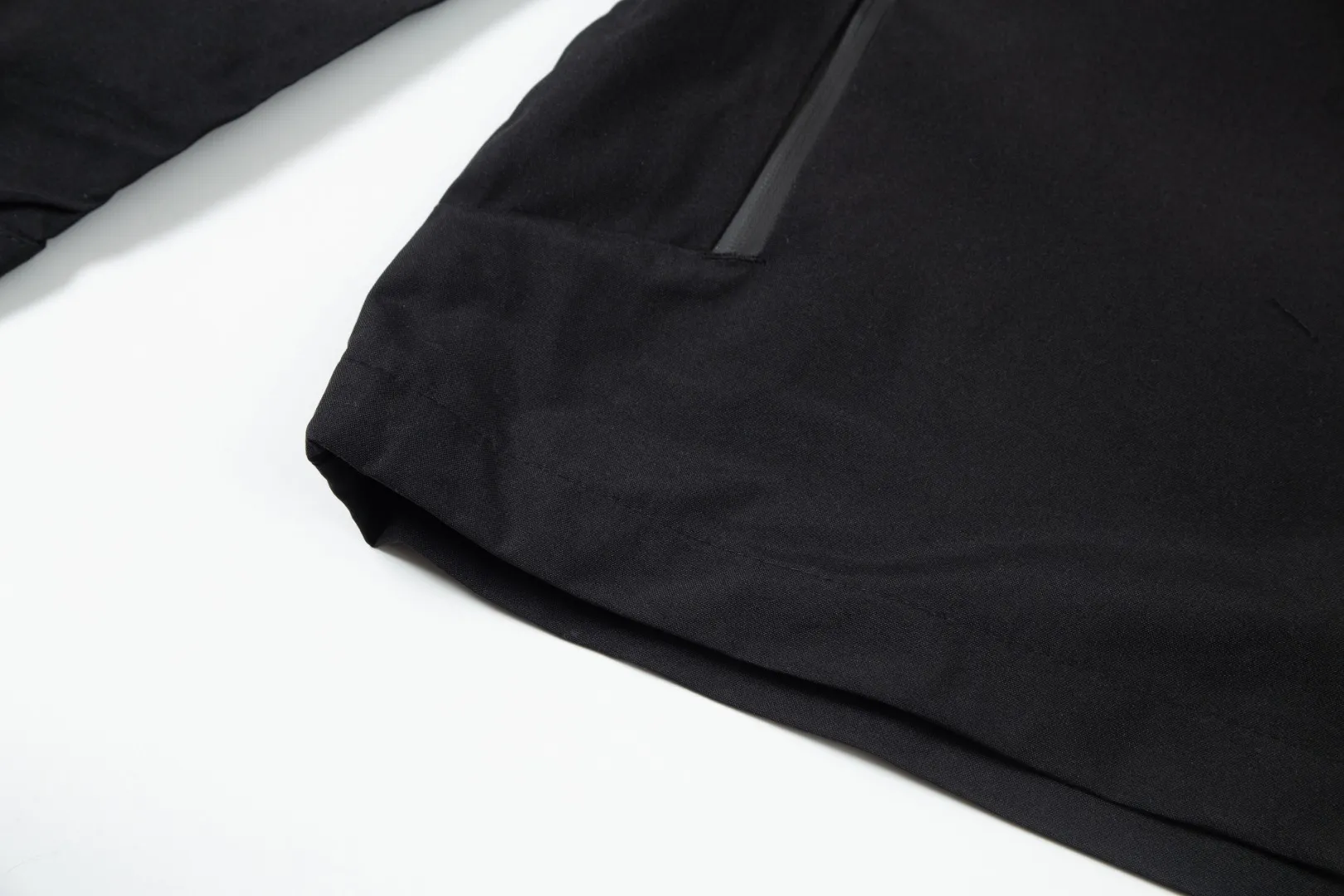 BALENCIAGA/ ! Quality ! 。 ! ， 、 Breathable，GORE-TEX Pro Wear-Resistant N 40p-X ， ，Breathable， ，Wear-Resistant，DWR ， ， ， ， Breathable ， ， Breathable ， ，Breathable ！ ， ！！！ : Black Sizes：L-4XL